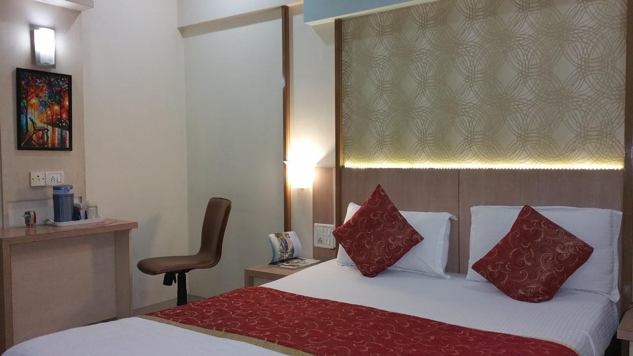 Hotel Panchratna Panvel Dış mekan fotoğraf