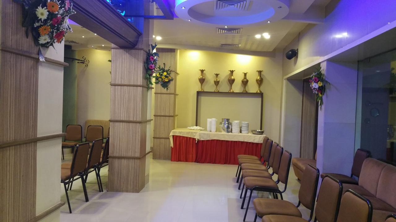 Hotel Panchratna Panvel Dış mekan fotoğraf