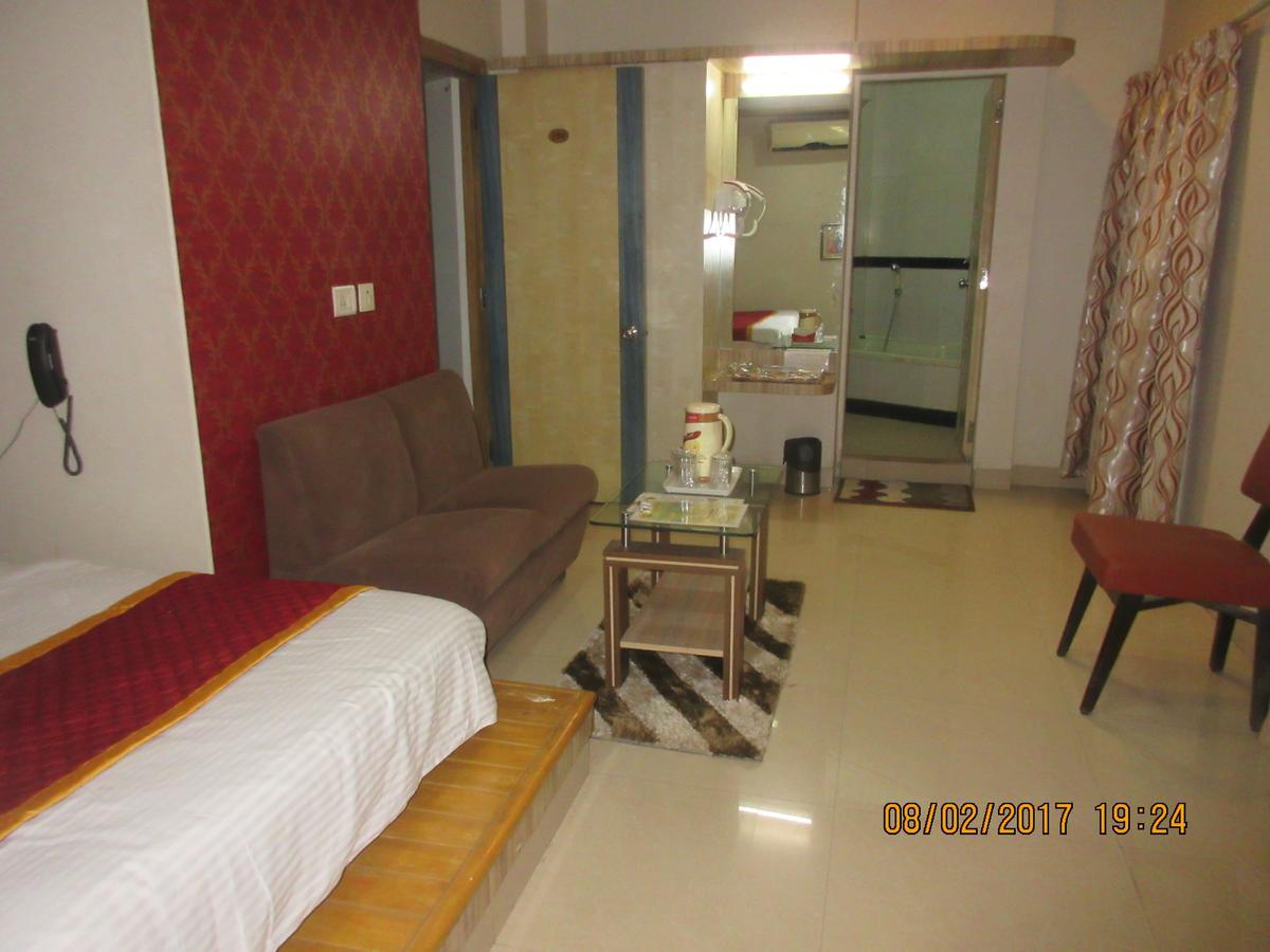 Hotel Panchratna Panvel Dış mekan fotoğraf