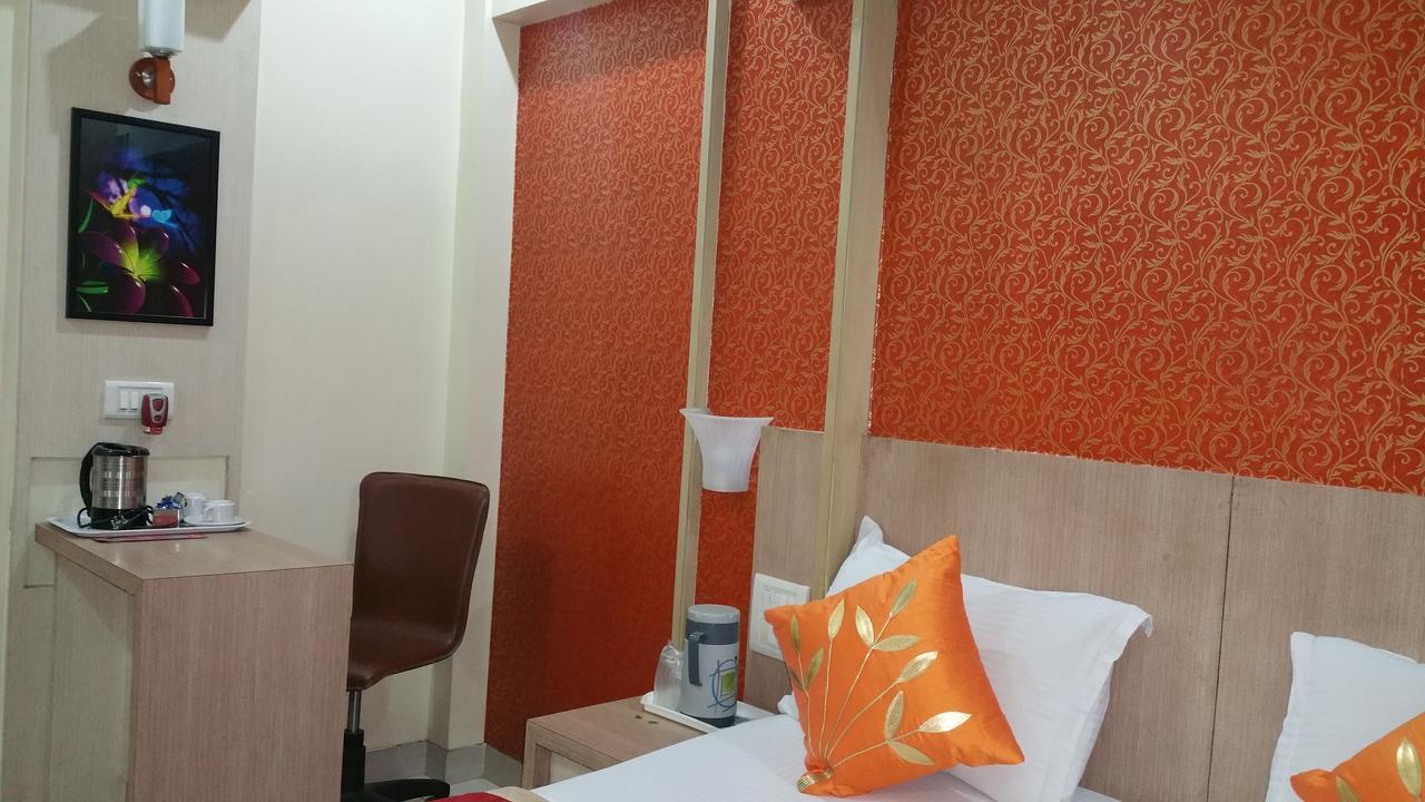 Hotel Panchratna Panvel Dış mekan fotoğraf